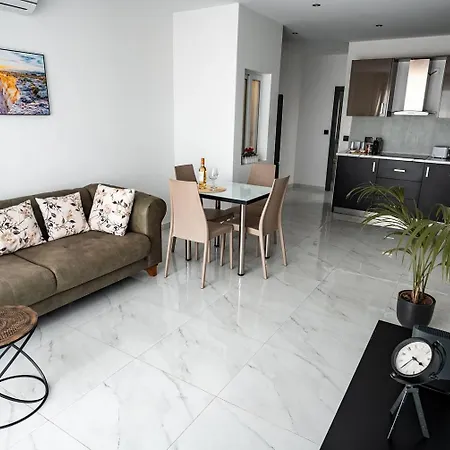 Cittadella View Penthouse With Jacuzzi דירה *