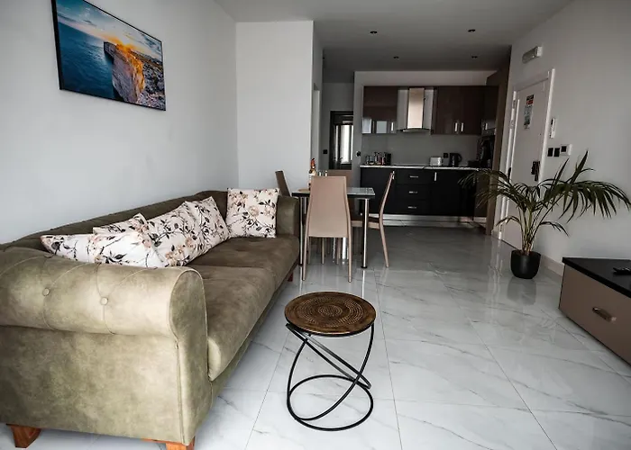 Cittadella View Penthouse With Jacuzzi Victoria